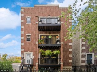 6956 N Ridge Blvd APT 2, Chicago, IL 60645