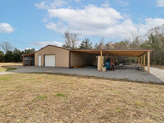 4th image of 1404 Unionville Deason Rd