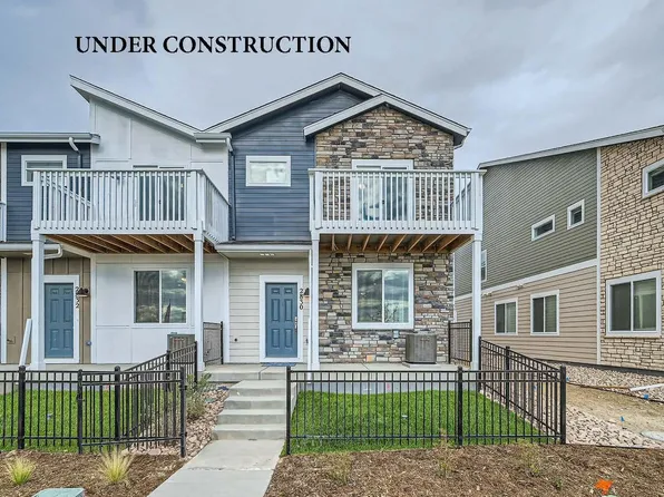 2850 Bear Springs Cir, Longmont, CO 80503