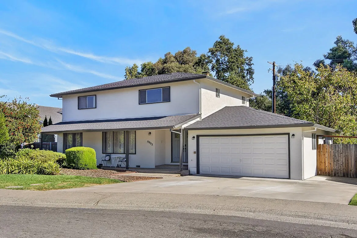 4 bed, 2382 sqft, $3,300 — Photo 1