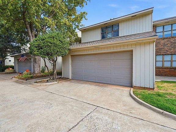 3rd image of 1009 Mockingbird Ln