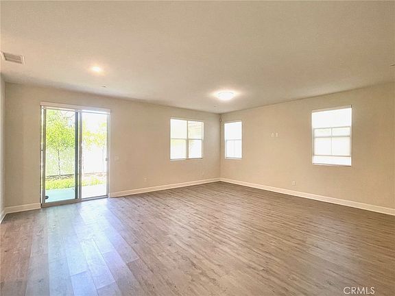 3rd image of 4013 Highland Ct