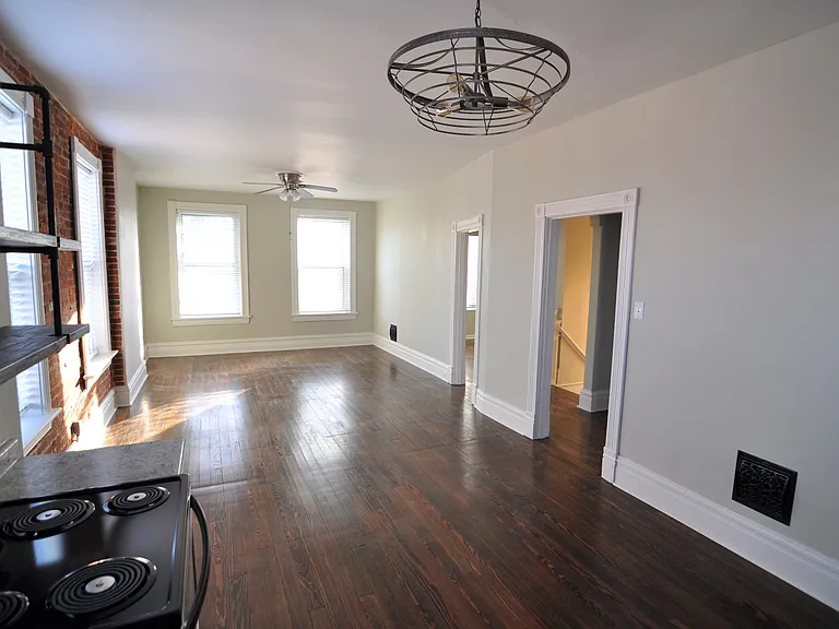 2711A Arsenal St — Photo 5