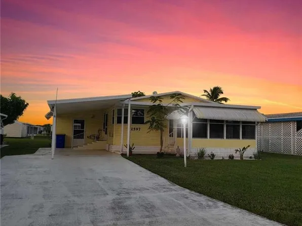 2597 SW Olds Pl, Stuart, FL 34997
