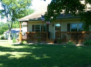 366 State Route 106, Winchester, IL 62694