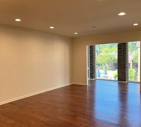 5th image of 7575 Katy Fwy APT 111