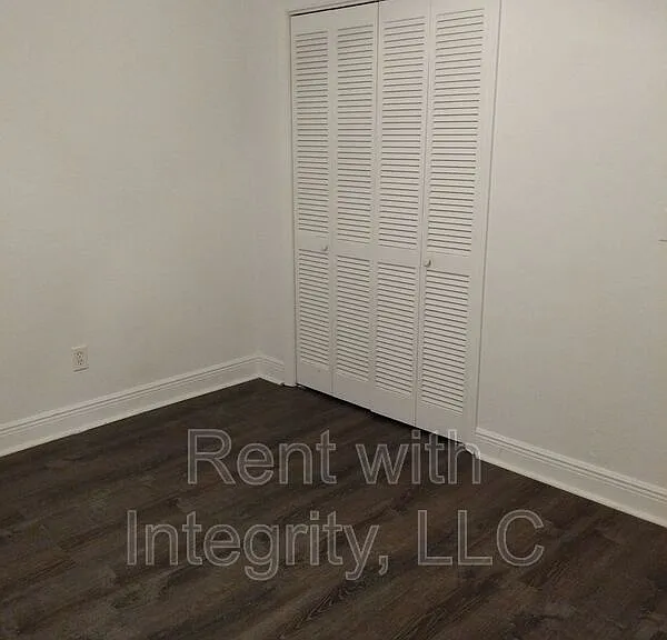 156C Locke St — Photo 14