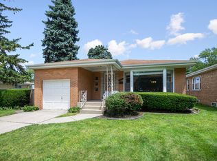 7631 Kedvale Ave, Skokie, IL 60076