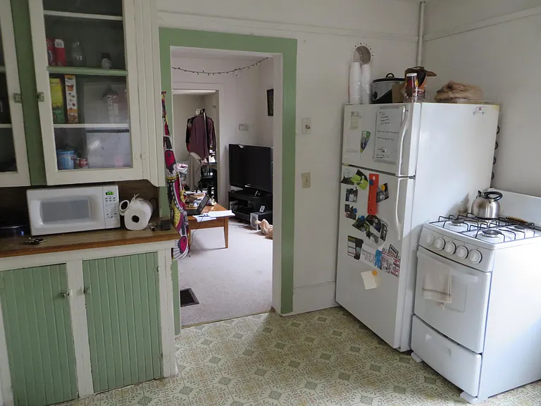 27 Colchester Ct #27 — Photo 1
