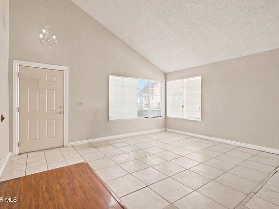 3rd image of 4849 Katrina Pl