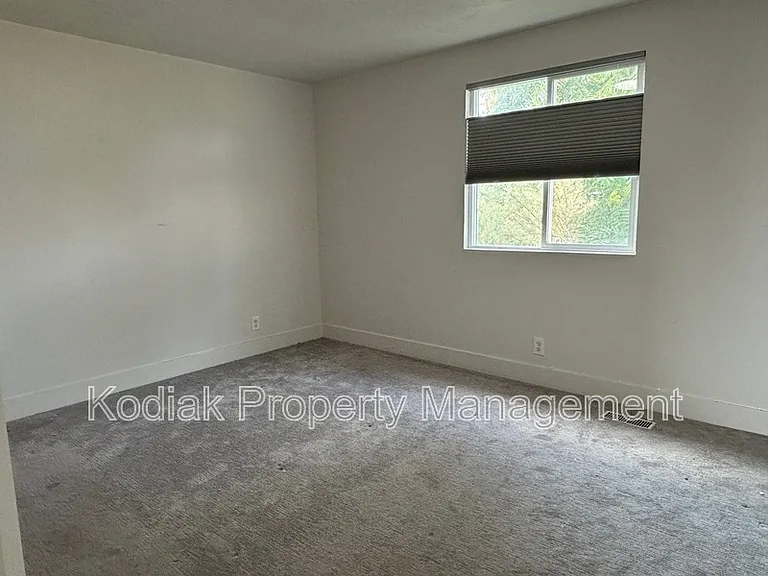 3513 W 5775 S — Photo 8