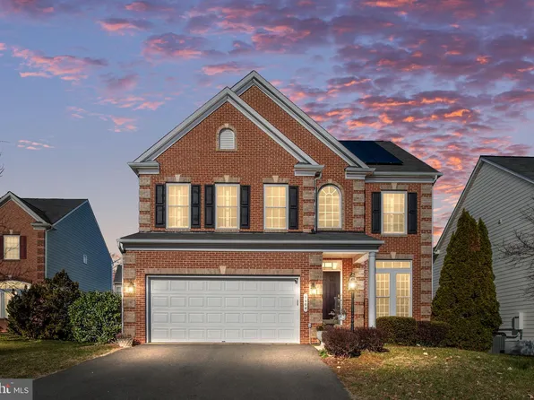 1004 Hotchkiss Ct, Fredericksburg, VA 22401