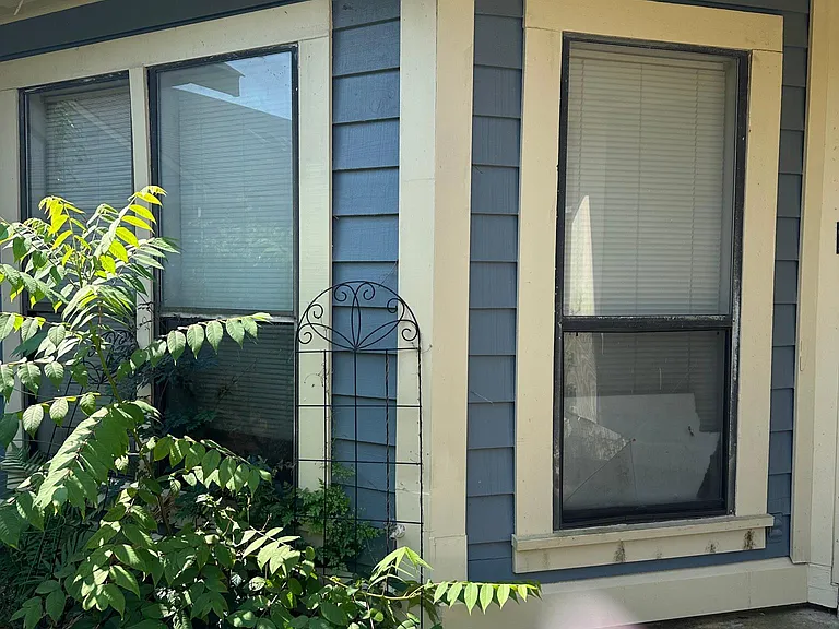5541 Downing St — Photo 17