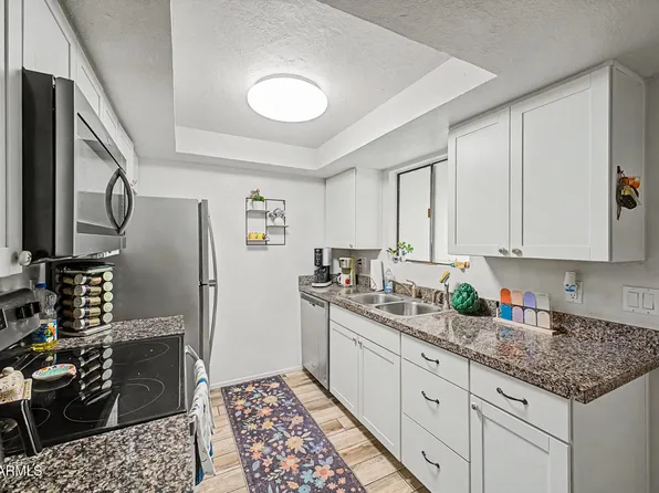3131 W COCHISE Drive #223, Phoenix, AZ 85051
