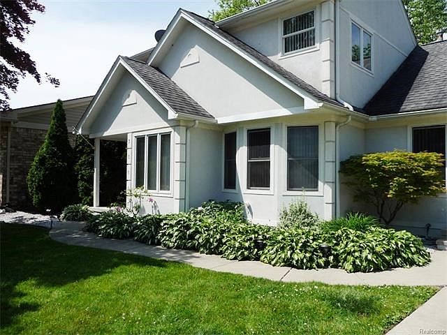 2nd image of 30107 Gloria St