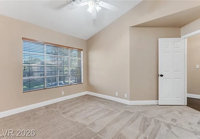 7 Crown Valley Dr — Photo 36