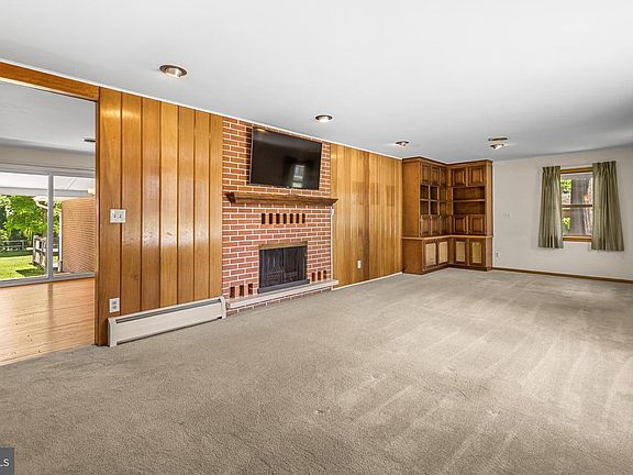 5th image of 100 Freedom Ave