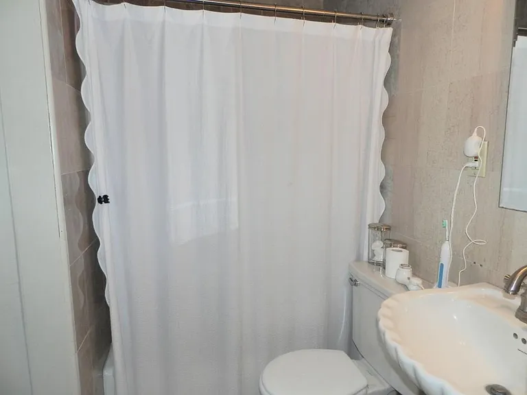 19 Chestnut St #3A — Photo 11