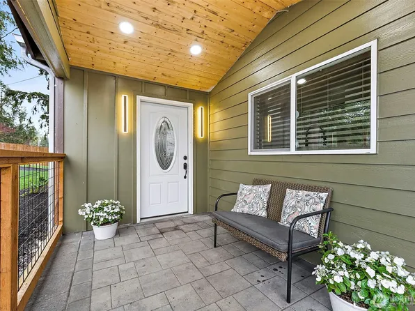 20425 198th Avenue SE, Maple Valley, WA 98038