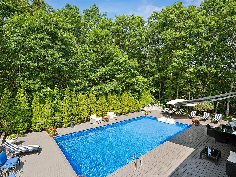 16 Elizabeth Ln — Photo 16
