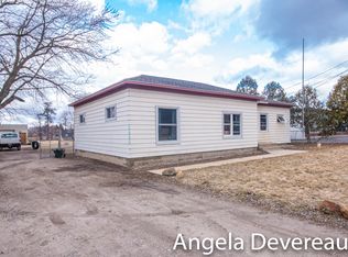 6568 S Greenville Rd, Greenville, MI 48838