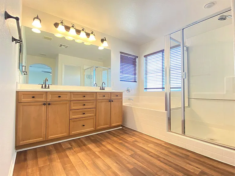 9222 Avon Park Ave — Photo 24