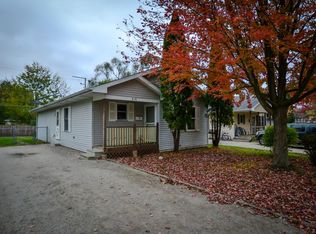 216 Fairmont Ave, Lockport, IL