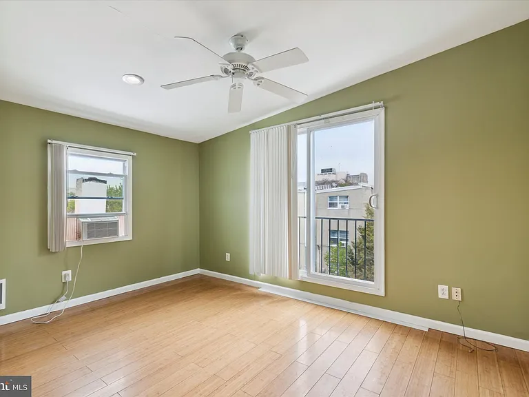 1723 N Willington St — Photo 21