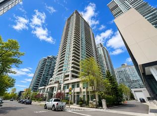 23 Hollywood Ave #2001, Toronto, ON M2N 7L8