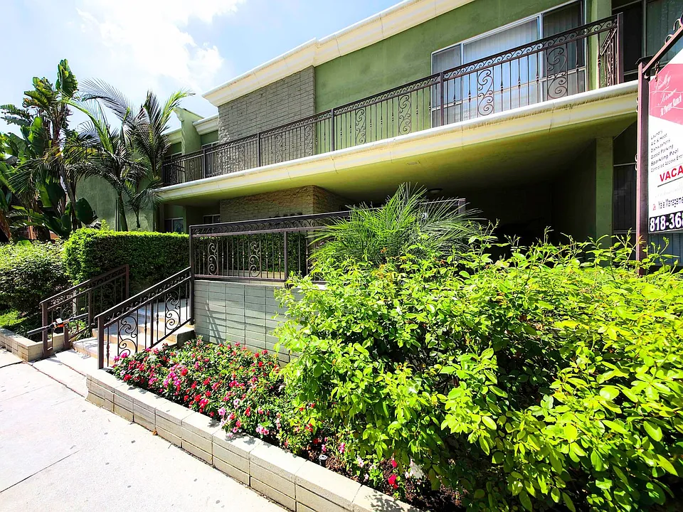 Lindley Apartments