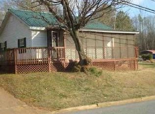 103 W Reedy Fork Rd, Seneca, SC 29678