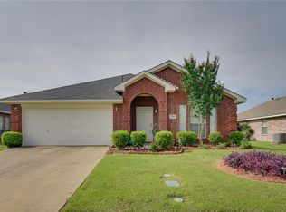 728 Hawthorn Dr, Cedar Hill, TX 75104
