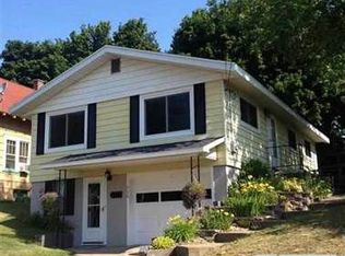 750 W Bluff St, Marquette, MI 49855