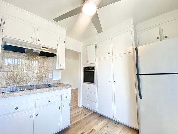5th image of 919 N Alfred St APT 305