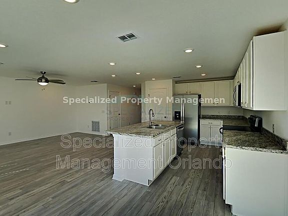 4th image of 209 Linda Ln