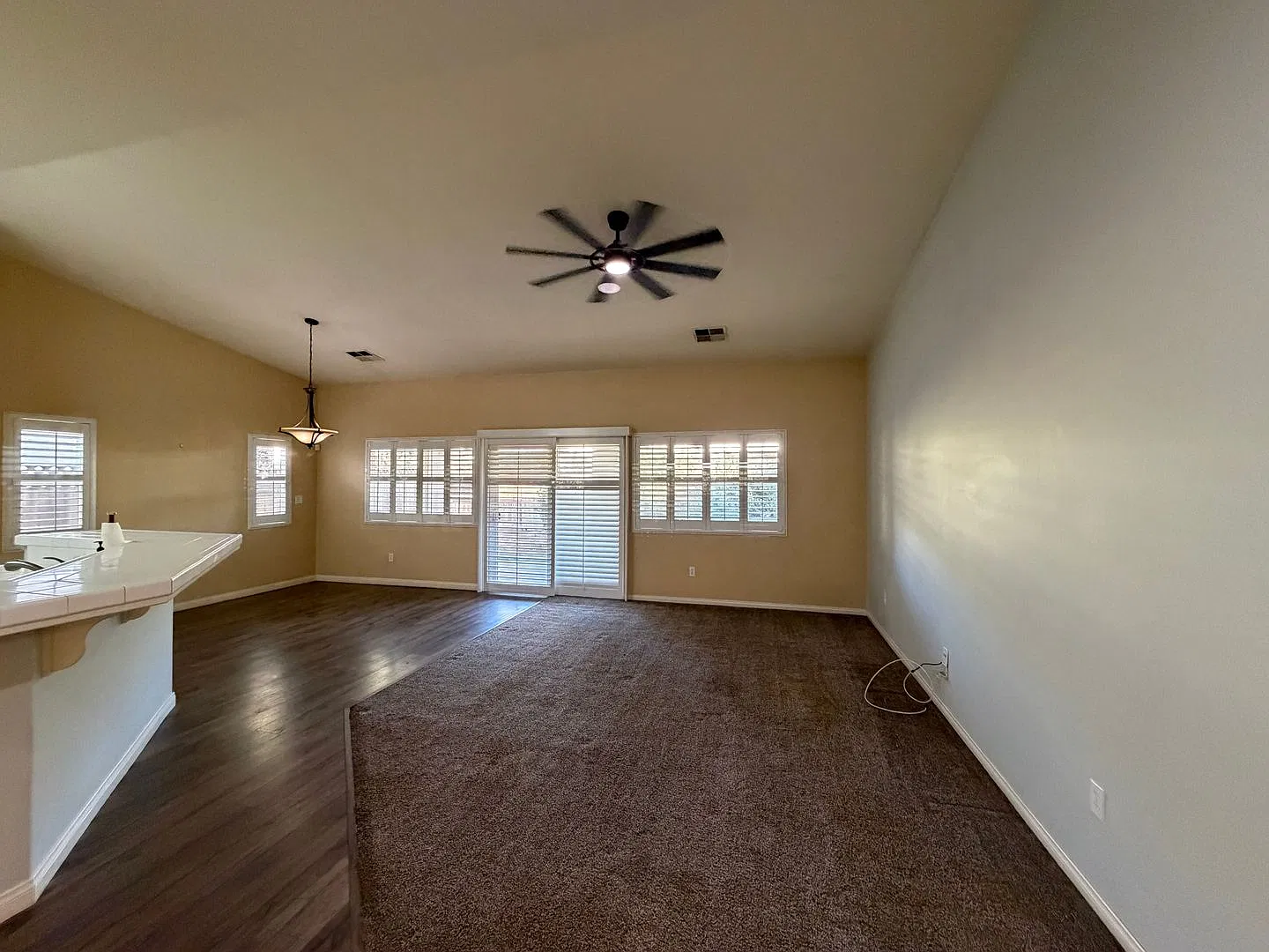 Spacious 3-Bedroom Home with Community Pool! — Photo 2