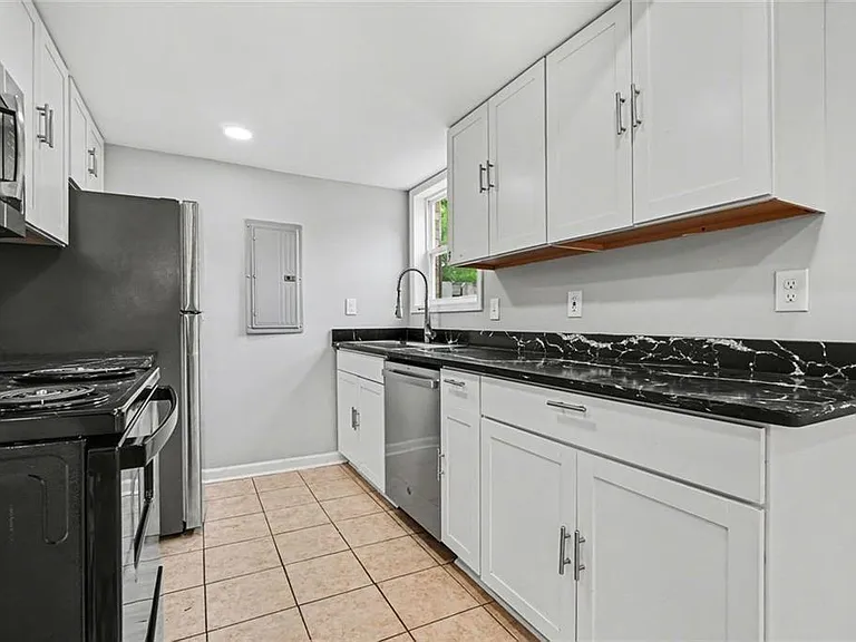 2952 N Dekalb Dr #A — Photo 3