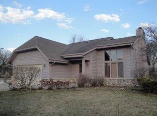 W323S7866 Cherry Ln, Mukwonago, WI 53149