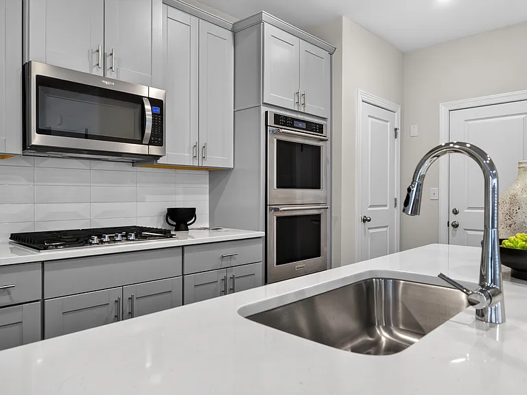 314 Hyssop Ct — Photo 12