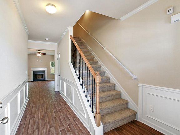 2nd image of 706 Lismore Dr #7HLD06