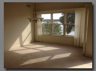 1111 Lake Ridge Dr #10, Traverse City, MI 49684