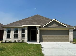 108 Laurel Oak Dr, Huntsville, TX 77320