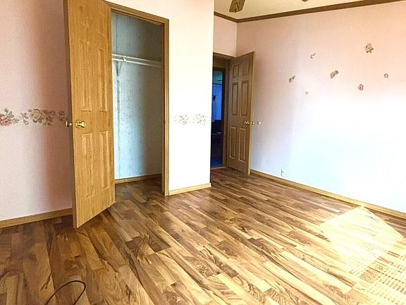 4th image of 614 Linwood Ave