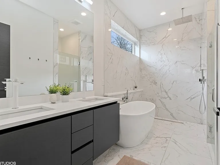 2441 W Haddon Ave #2 — Photo 10