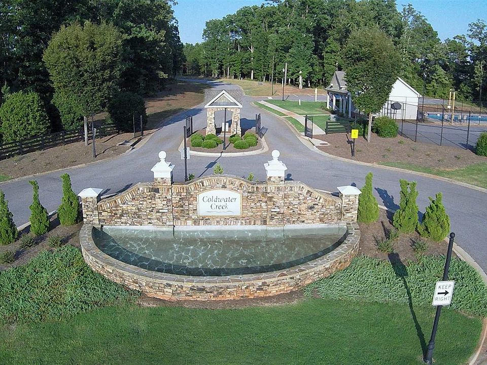 2nd image of 1529 Coldwater Pl