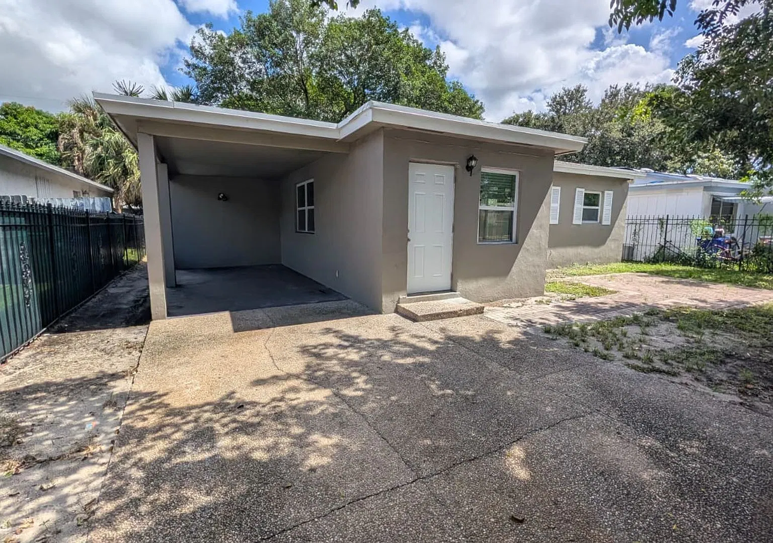 3BR Home for Rent in Franklin Park Great Outdoor Space NO HOA! — Photo 1