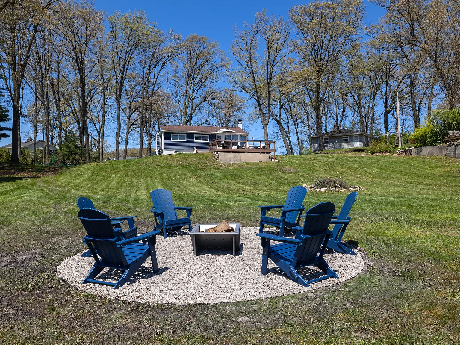 2 bed, $4,470 — Photo 2