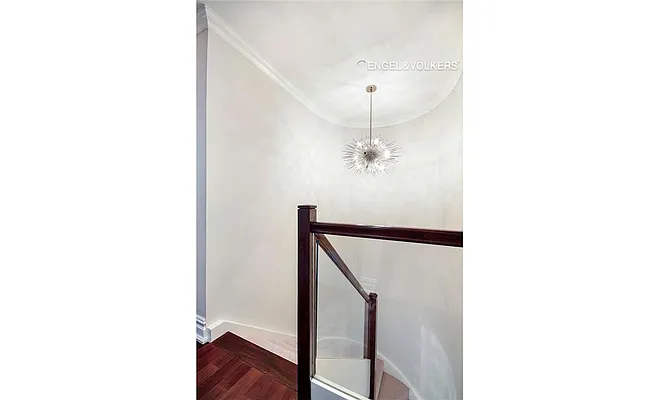 Sold by Engel & Völkers New York City | media 25