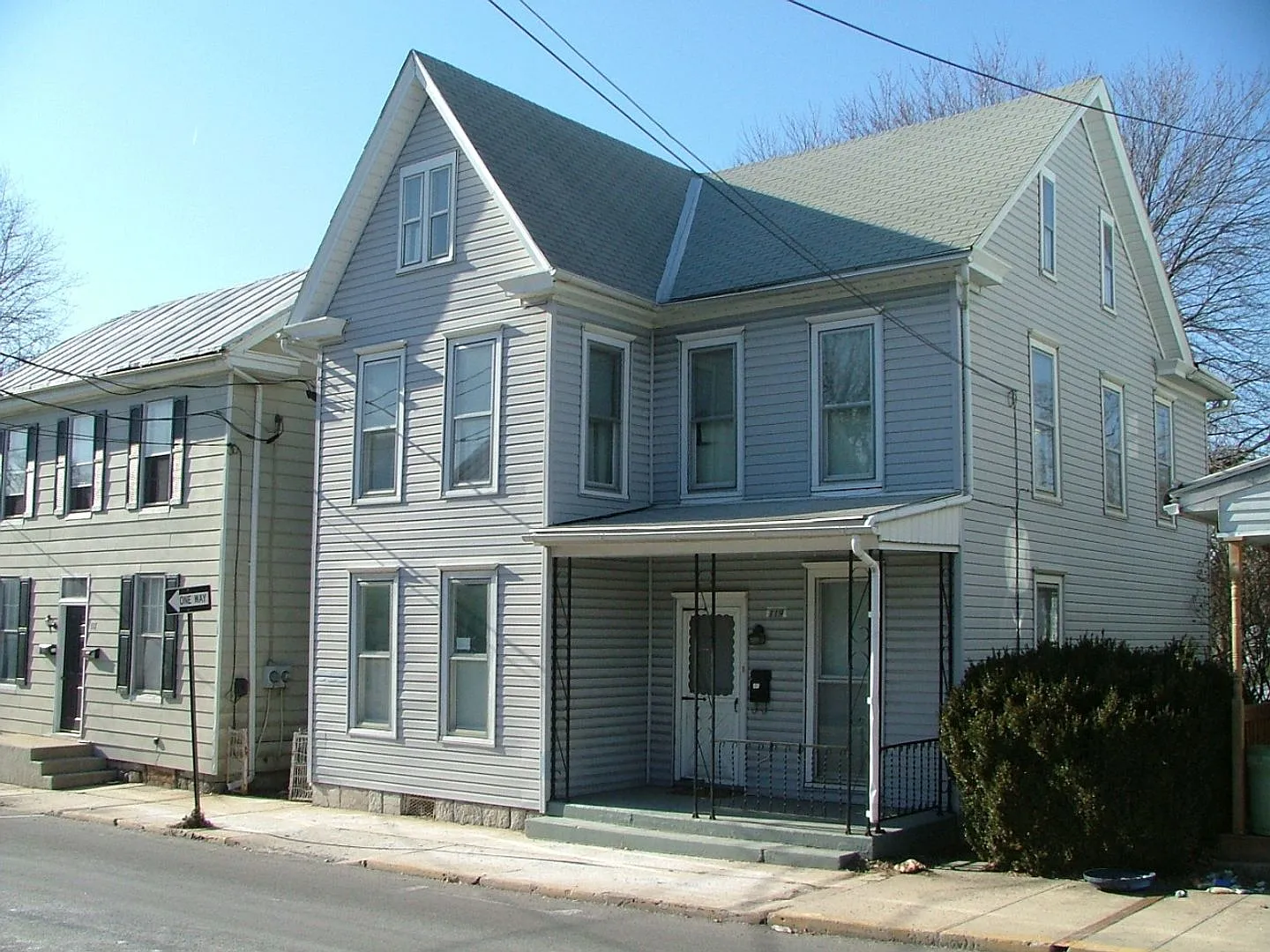 119 E Burd St #2 photo 1