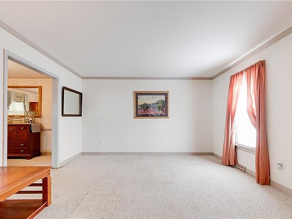 5th image of 8730 Sheldeb Dr